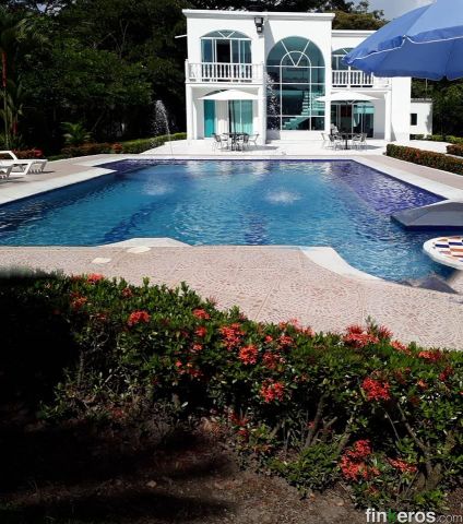 Bellísima Finca La Alborada para 20 personas - Finca en Villavicencio, Meta